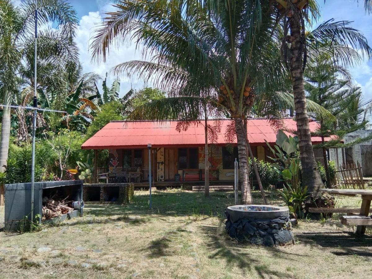 Bed and Breakfast C Point Krui Екстер'єр фото